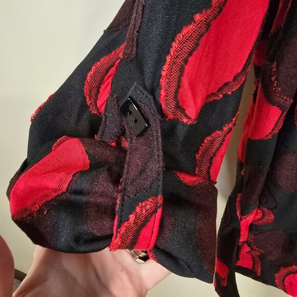 Women's Multiples Black & Red Button Up Blouse Roll Tab Sleeves | Size 3X - Picture 5 of 10